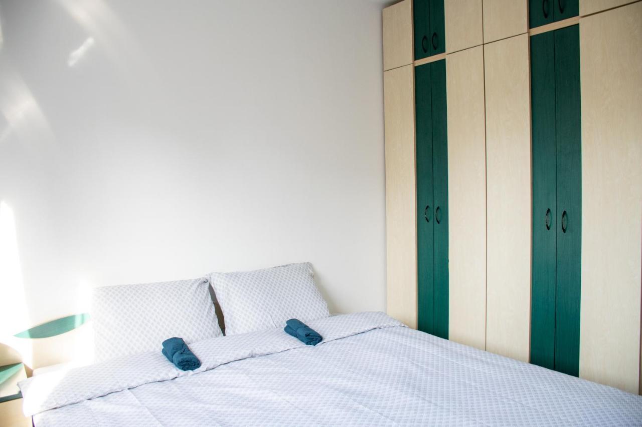 Family-Friendly Apartment Oradea Bagian luar foto