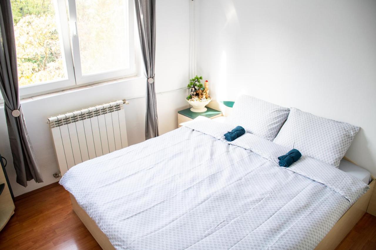 Family-Friendly Apartment Oradea Bagian luar foto