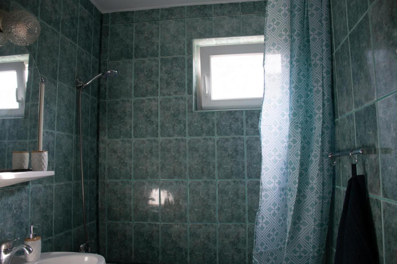 Family-Friendly Apartment Oradea Bagian luar foto