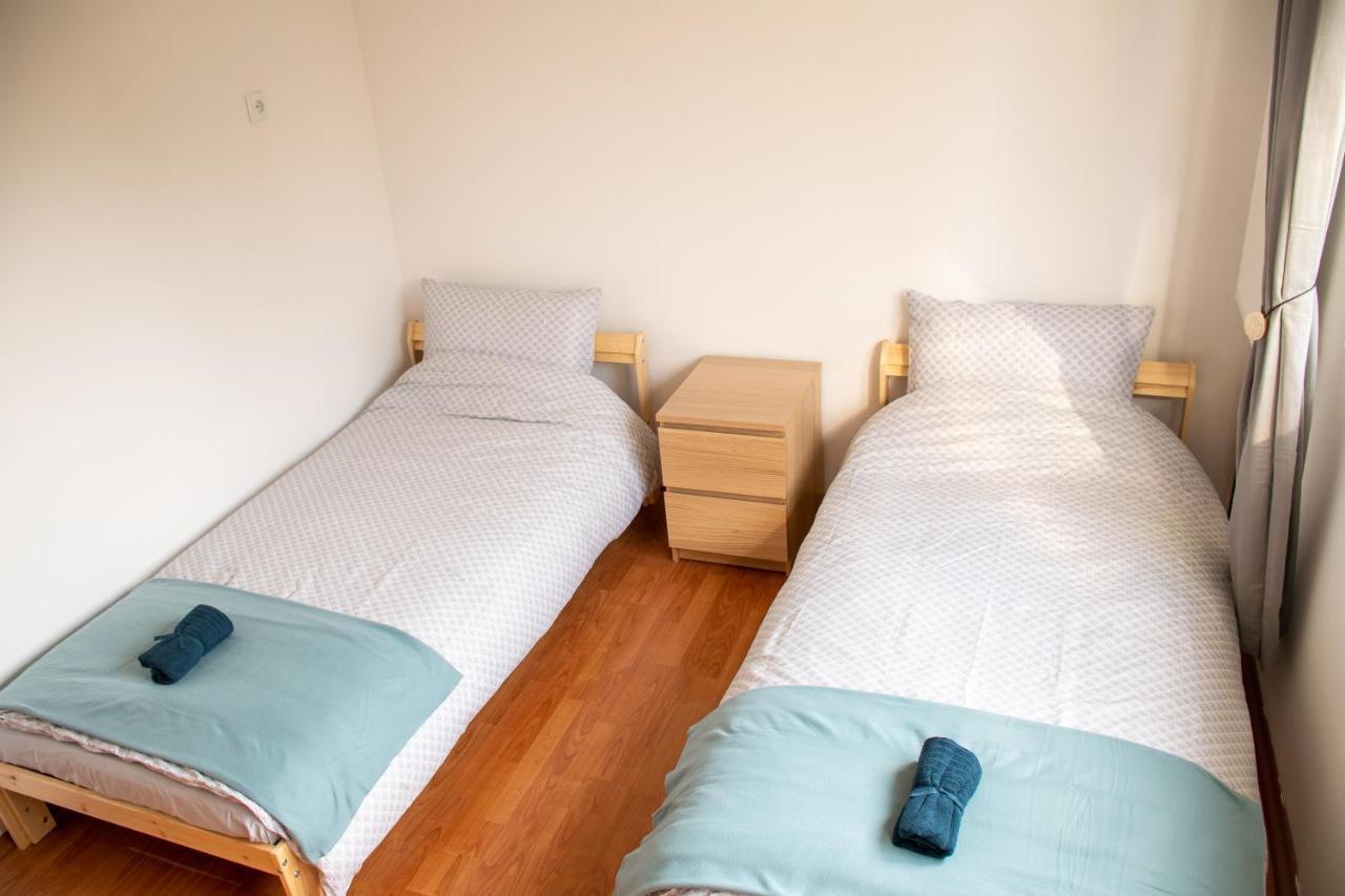 Family-Friendly Apartment Oradea Bagian luar foto
